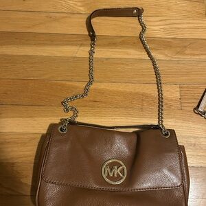 Michael Kors Tan Leather Shoulder Bag with Gold Chain